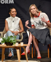 Karlie Kloss photo #