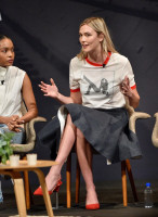 Karlie Kloss photo #