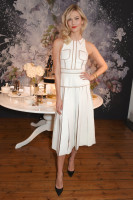 Karlie Kloss photo #