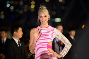 Karlie Kloss photo #