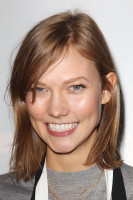 Karlie Kloss photo #