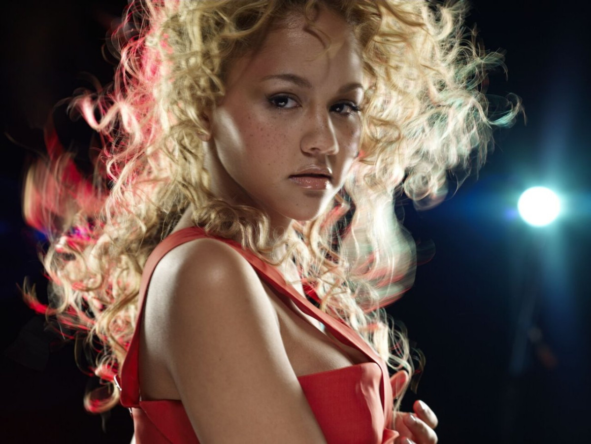 Kat De luna: pic #111459