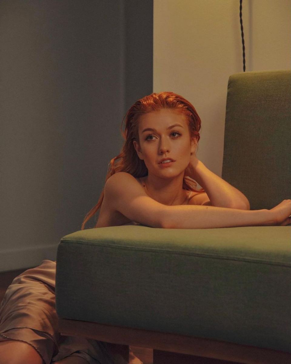 Katherine McNamara: pic #1295316