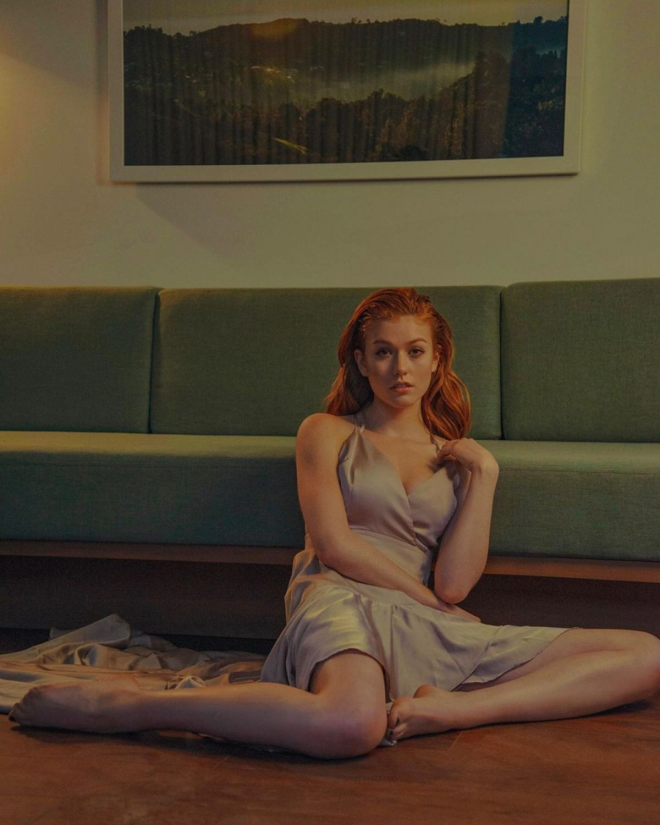 Katherine McNamara: pic #1295315