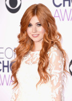 Katherine McNamara photo #