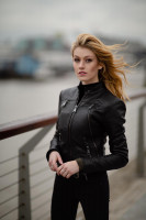 Katherine McNamara photo #