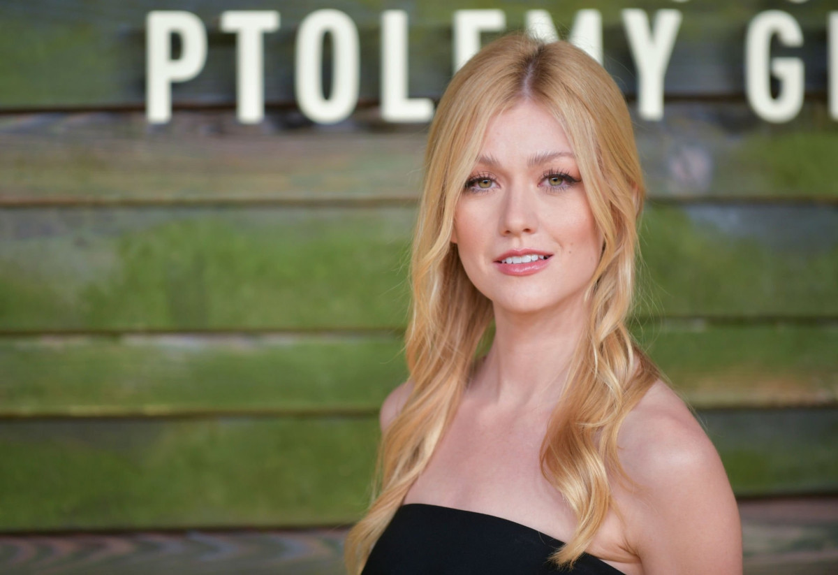 Katherine McNamara: pic #1299918