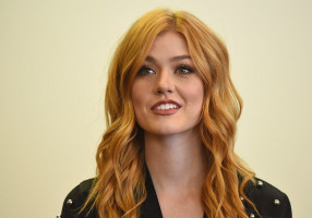 Katherine McNamara photo #