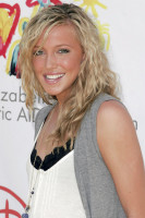 Katie Cassidy photo #