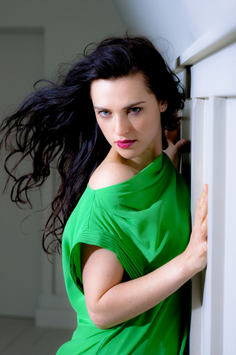 Katie McGrath: pic #401899