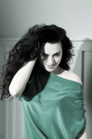 Katie McGrath photo #