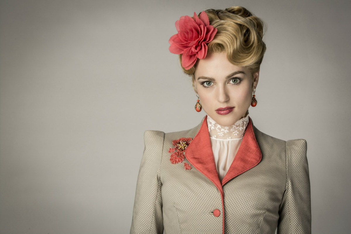 Katie McGrath: pic #640817