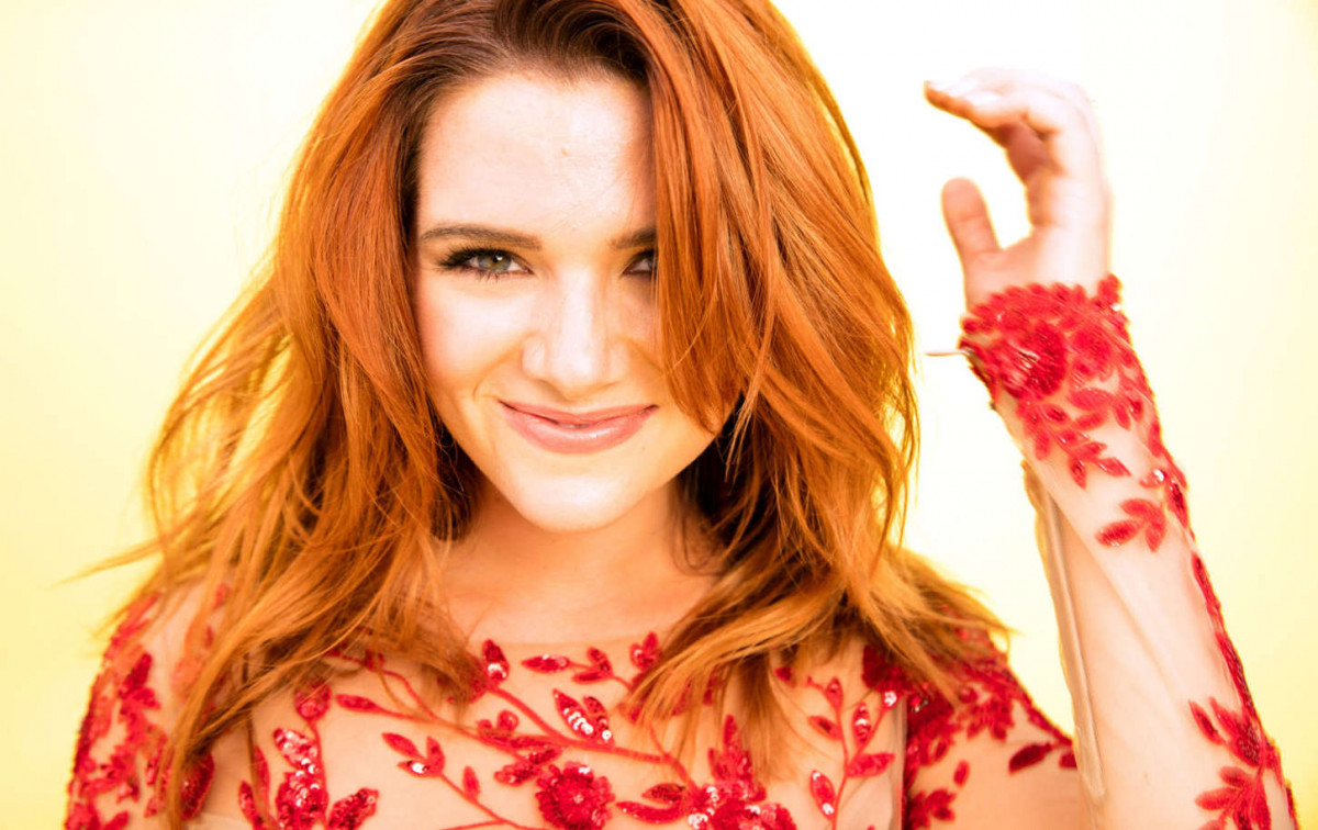 Katie Stevens: pic #794893