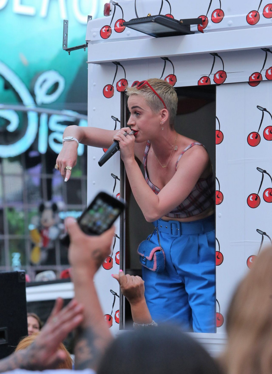 Katy Perry: pic #929302
