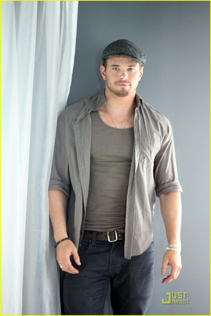 Kellan Lutz: pic #463666