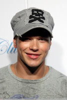 photo 7 in Kellan Lutz gallery [id279408] 2010-08-20