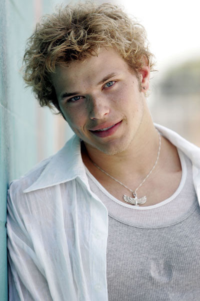 Kellan Lutz: pic #276123