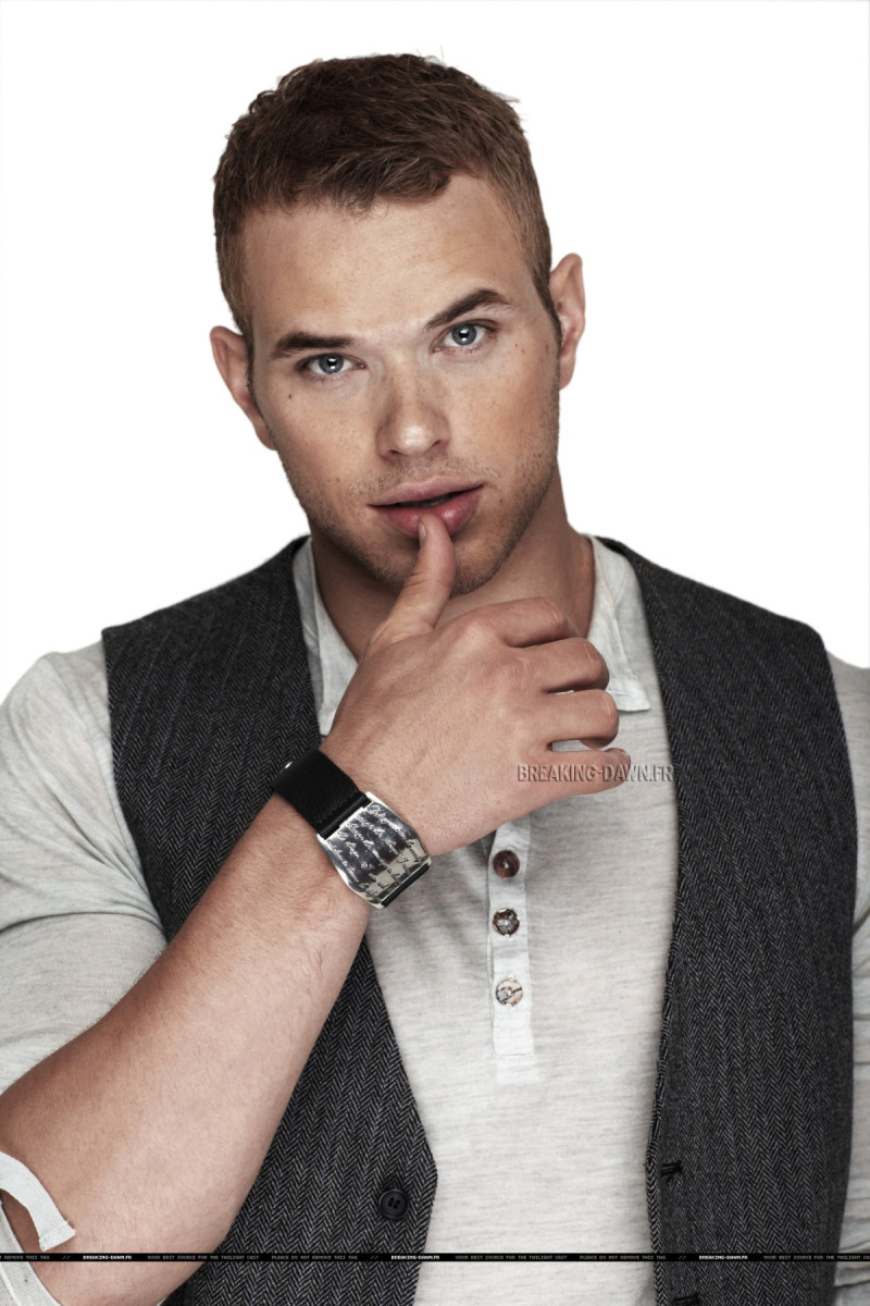 Kellan Lutz: pic #282432