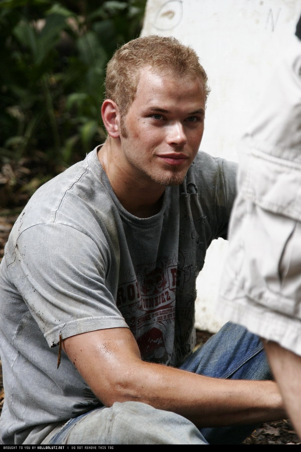 Kellan Lutz: pic #225987