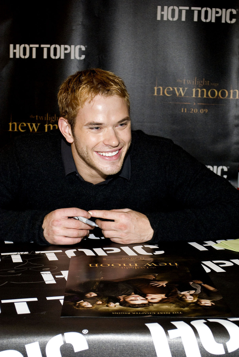 Kellan Lutz: pic #245168