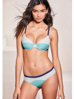 Kelly Gale photo #