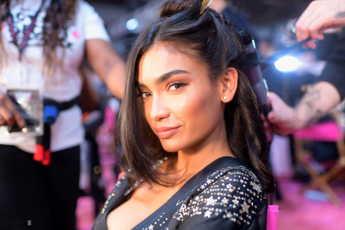 Kelly Gale: pic #1081854