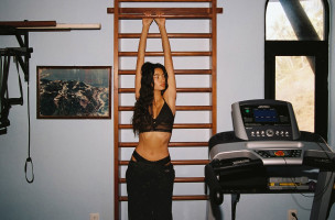 Kelly Gale photo #