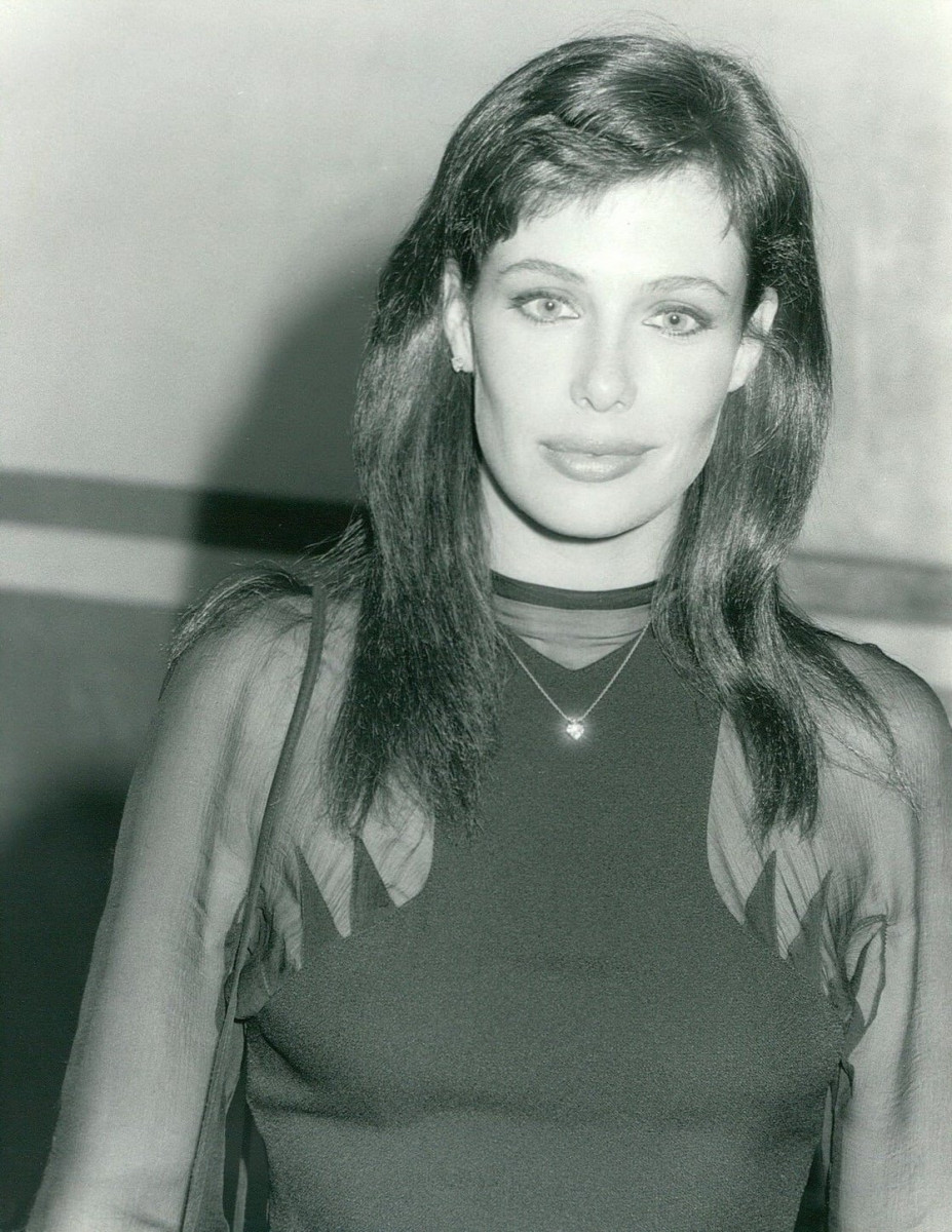 Kelly LeBrock: pic #1315485