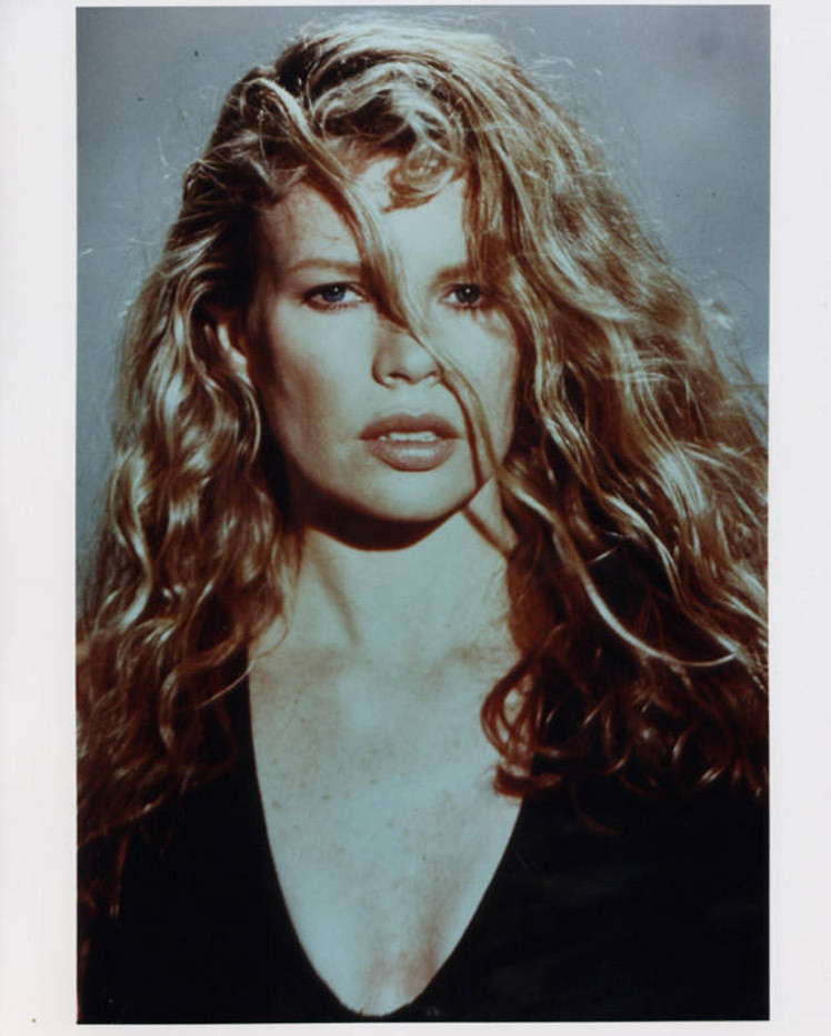 Kim Basinger: pic #368824