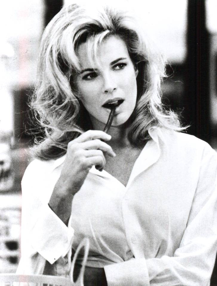 Kim Basinger: pic #108597
