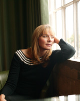 Kim Cattrall photo #