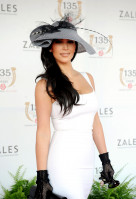 photo 14 in Kim Kardashian gallery [id155630] 2009-05-13