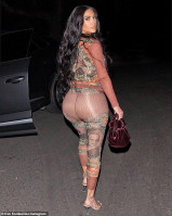 Kim Kardashian photo #