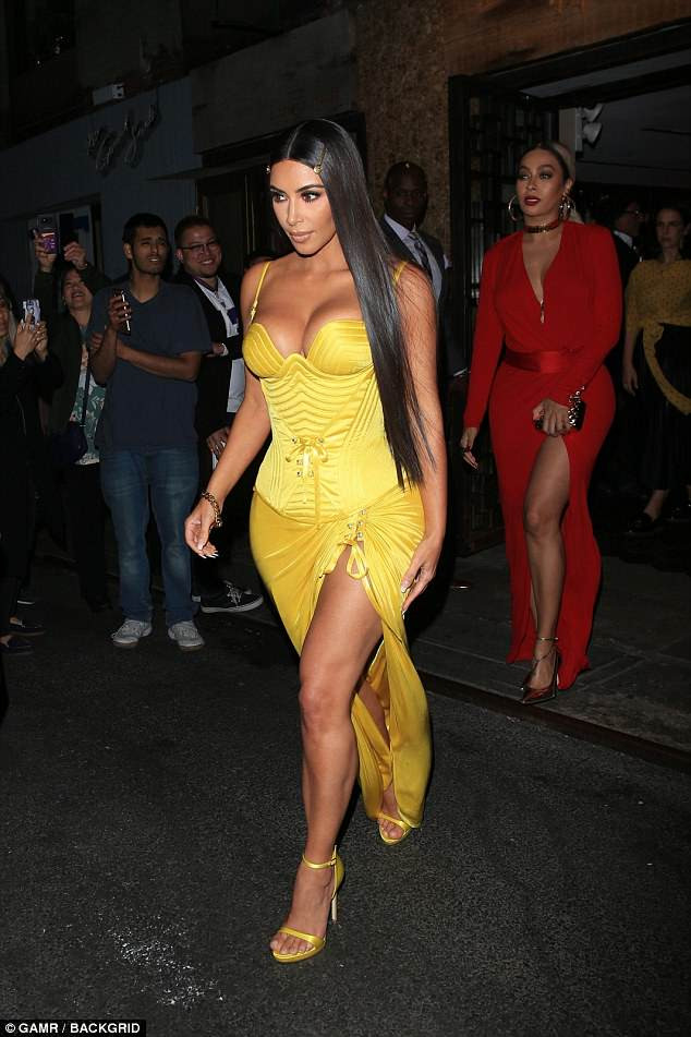 Kim Kardashian: pic #1035978