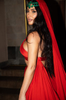 Kim Kardashian photo #