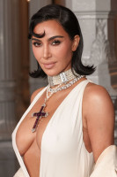 Kim Kardashian photo #