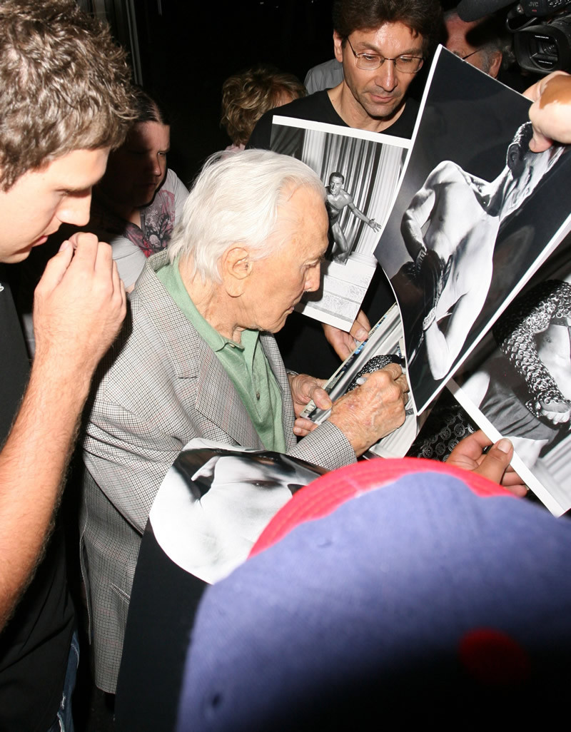 Kirk Douglas: pic #518893