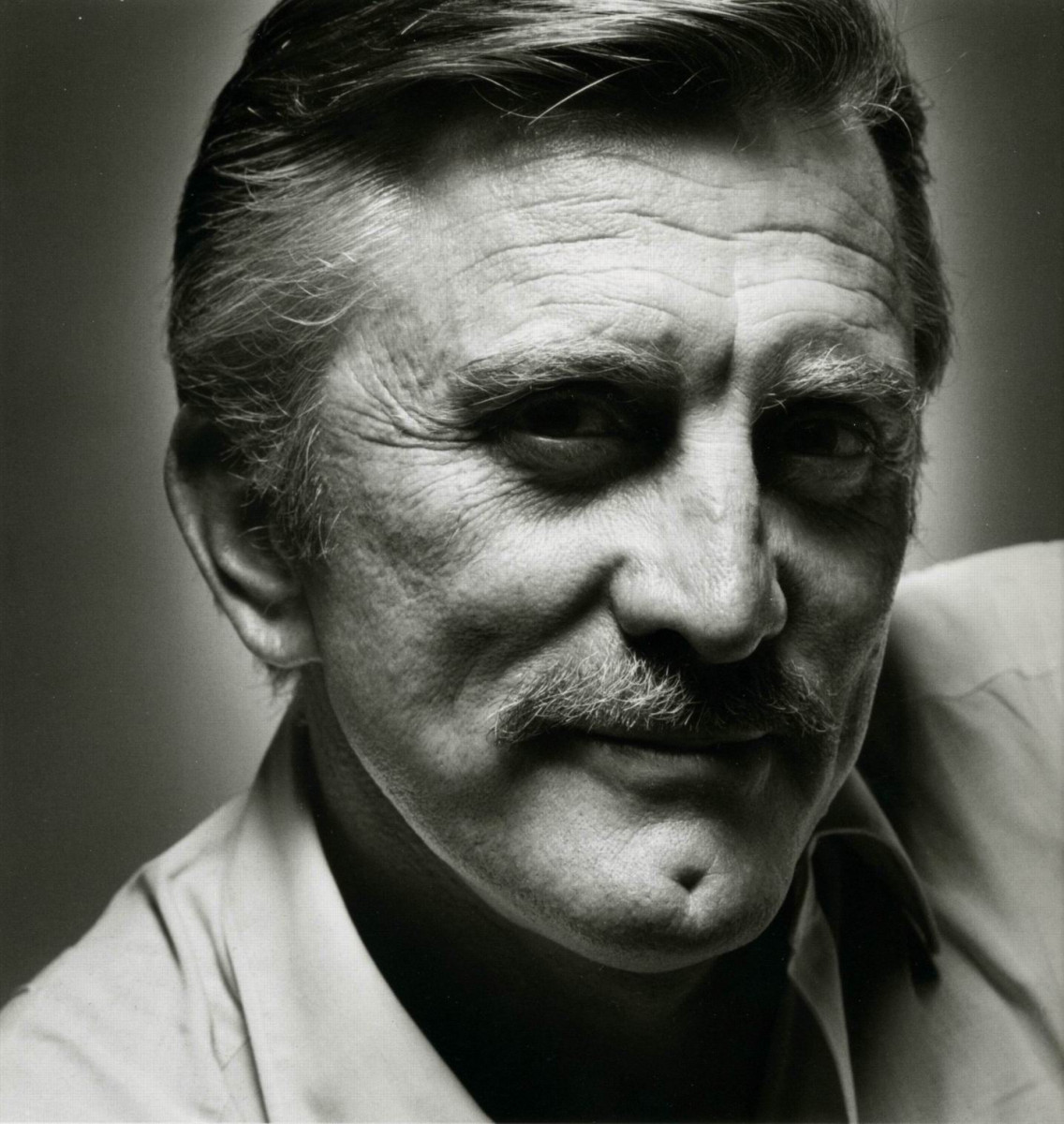 Kirk Douglas: pic #381315