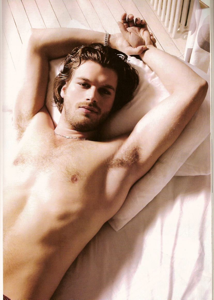 Kivanc Tatlitug: pic #543438