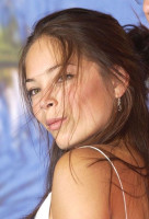 Kristin Kreuk photo #