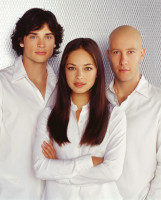 Kristin Kreuk photo #