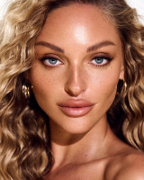 Kristina Sheiter photo #
