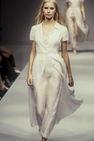 Kirsty Hume photo #