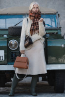 Kirsty Hume photo #