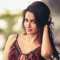 Kriti Kharbanda photo #