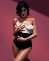 Kylie Jenner photo #