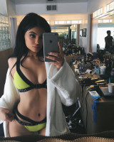 Kylie Jenner photo #