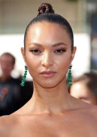 Lais Ribeiro photo #