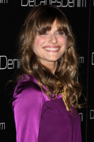 Lake Bell photo #