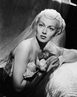 Lana Turner photo #